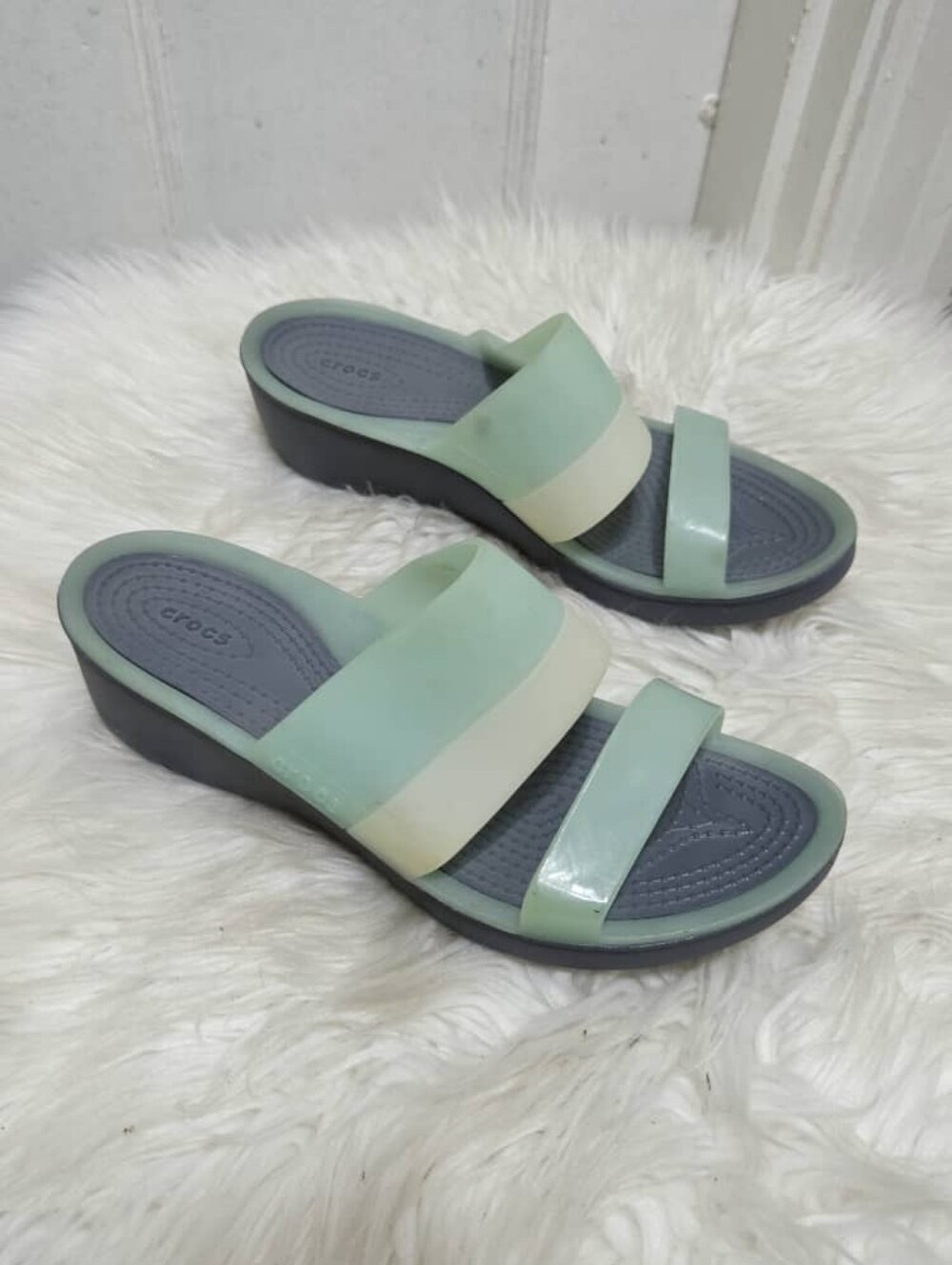 Crocs Translucent Colorblock Double Strap Wedge Sandals Green/Cream Size 8